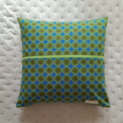 Coussin déco Wax "Ghuali" vert